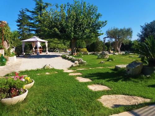 Bed & Breakfast Trullicolarossa