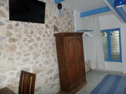 Hostal Locations Loramac