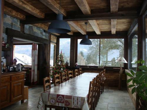 Bed & Breakfast Chambres D'h�tes Chalet De La Source