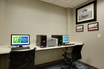 Holiday Inn Express Hotel & Suites Meadowlands Area