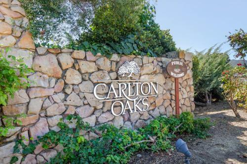 Hotel Carlton Oaks Country Club
