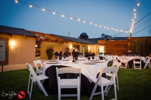 Hotel Carlton Oaks Country Club