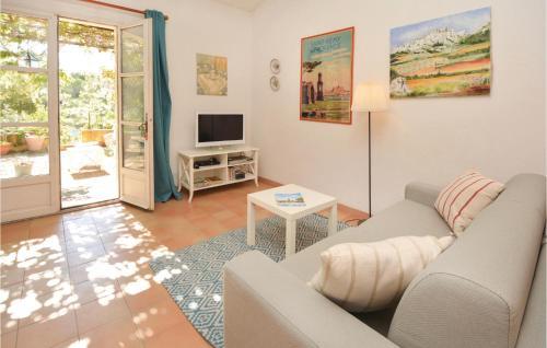 Holiday Home Mas La Hulotte N-870