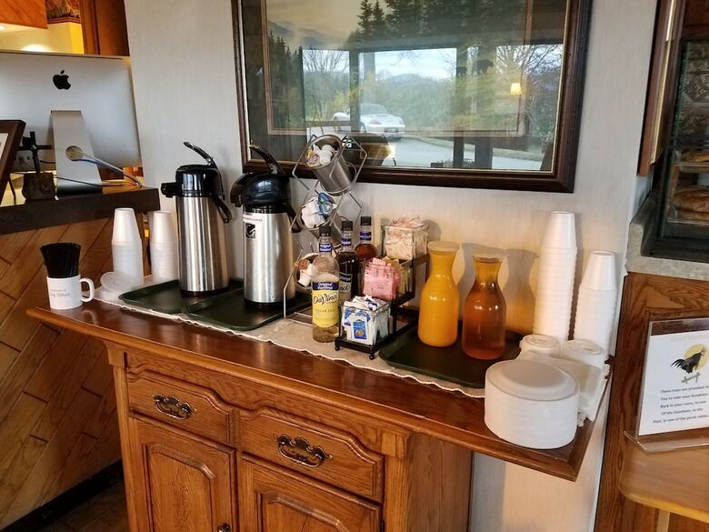 Posada Highland Manor Inn