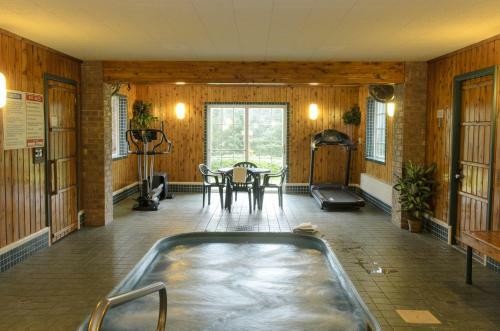 Magnuson Hotel Pictured Rocks Munising