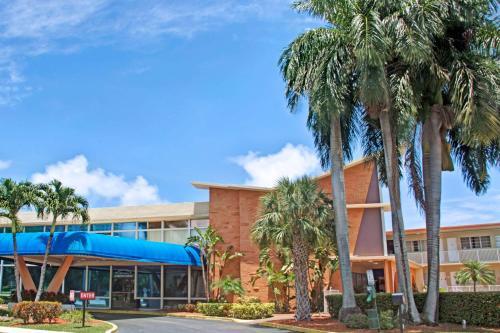 Hotel Knights Inn Hallandale