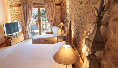 Hotel Logis - Chateau De Beauregard