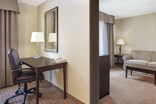 Hotel Holiday Inn Express & Suites Verona