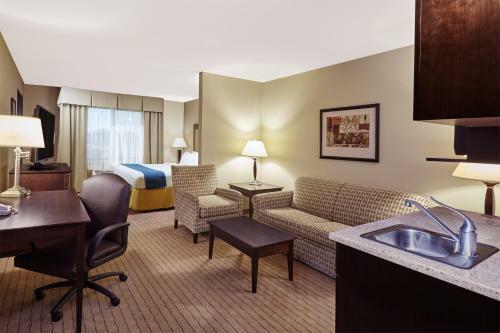 Hotel Holiday Inn Express & Suites Verona