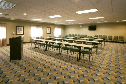 Hotel Holiday Inn Express & Suites Verona