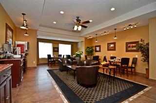Hotel Best Western Plus Blanco Luxury Inn And Suites