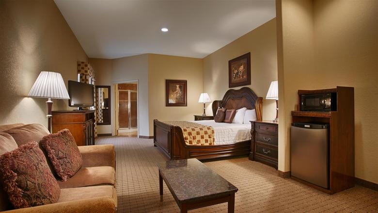 Hotel Best Western Plus Blanco Luxury Inn And Suites
