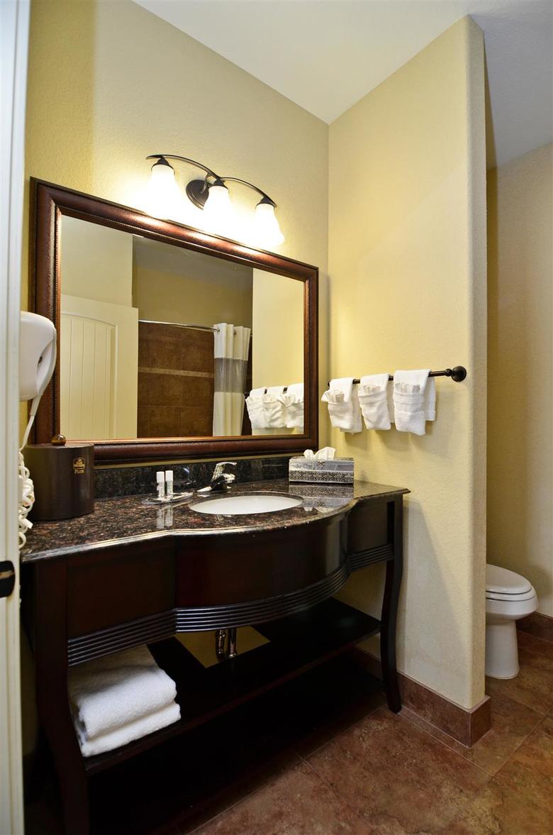 Hotel Best Western Plus Blanco Luxury Inn And Suites