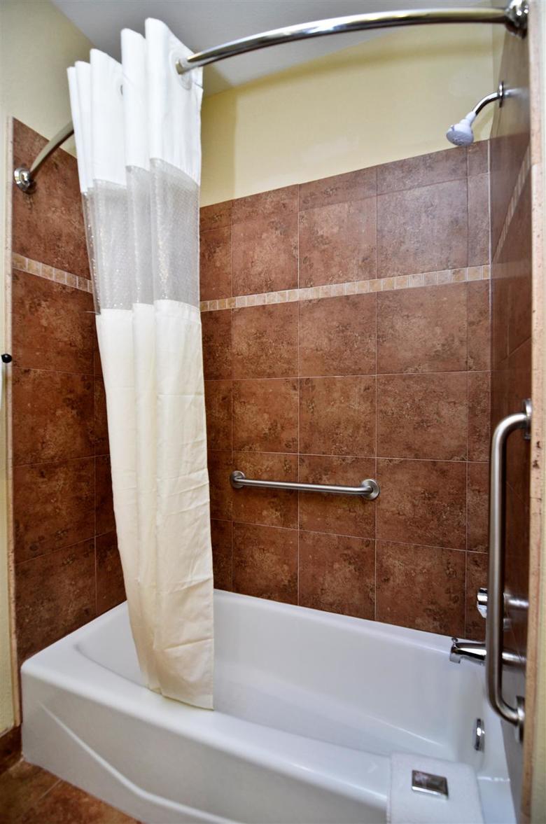 Hotel Best Western Plus Blanco Luxury Inn And Suites
