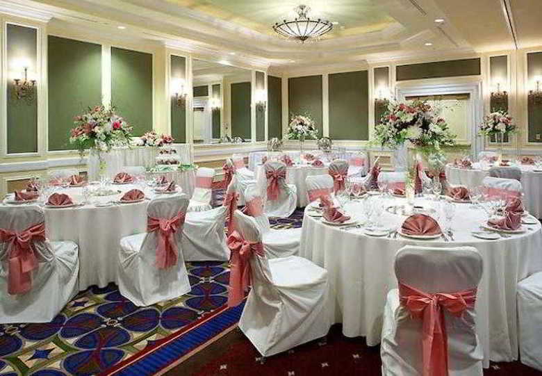 Renaissance Meadowlands Hotel