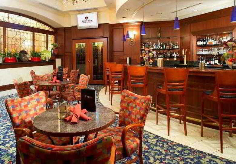 Renaissance Meadowlands Hotel