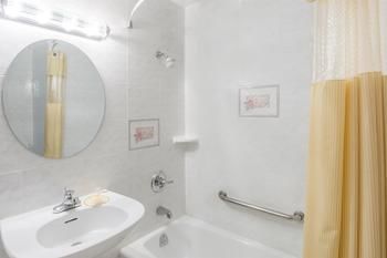 Hotel Days Inn Hicksville - Long Island