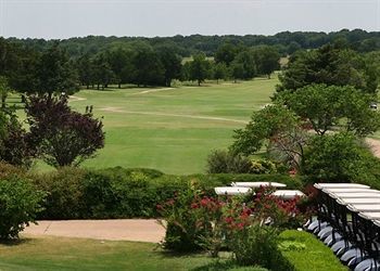Hotel Tanglewood Resort And Conference Center