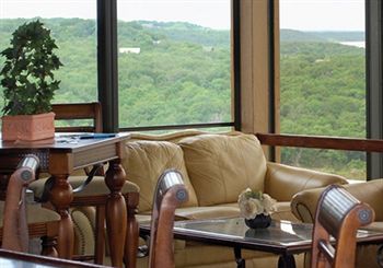 Hotel Tanglewood Resort And Conference Center