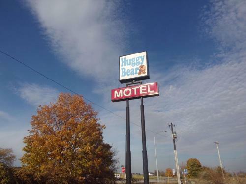 Huggy Bear Motel - Warren