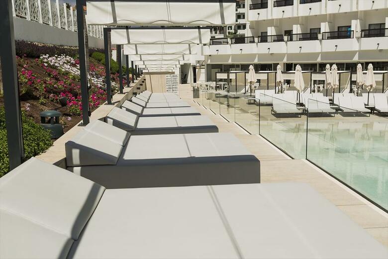 Hotel Caser�o