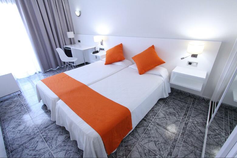 Hotel Caser�o