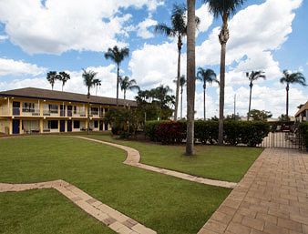 Motel Sun City Center Inn