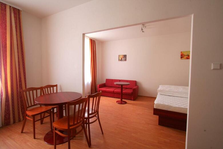 Aparthotel Susa