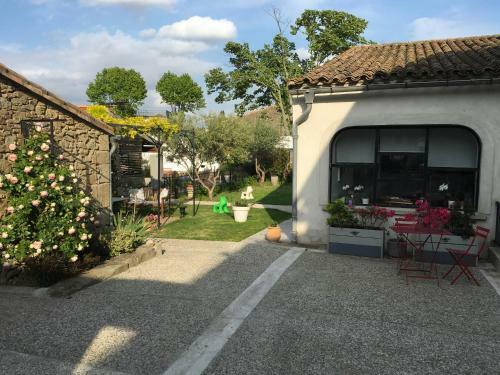 Bed & Breakfast La Pierrerie