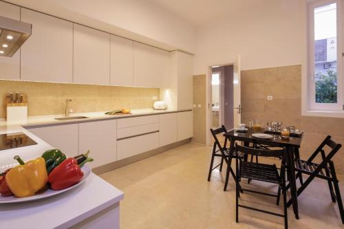 Lisbon Inside Connect - Bairro Alto Apartments