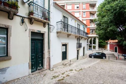 Traveling To Lisbon Alfama Apartments