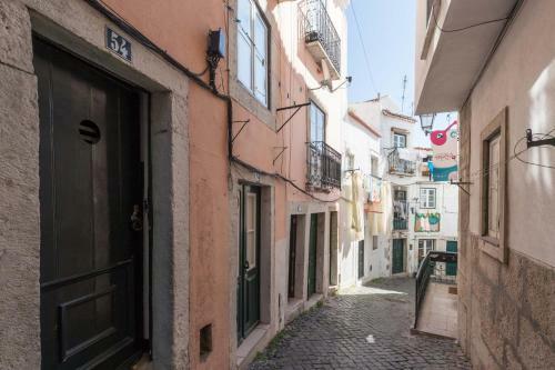 Traveling To Lisbon Alfama Apartments