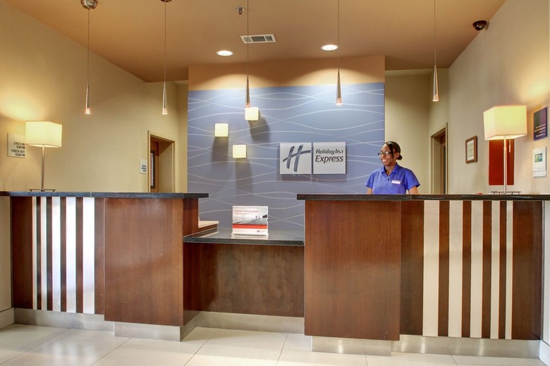 Holiday Inn Express Hotel Winona North