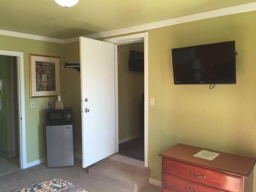 Budget Zzzz Motel