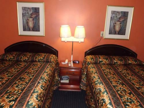 Budget Zzzz Motel