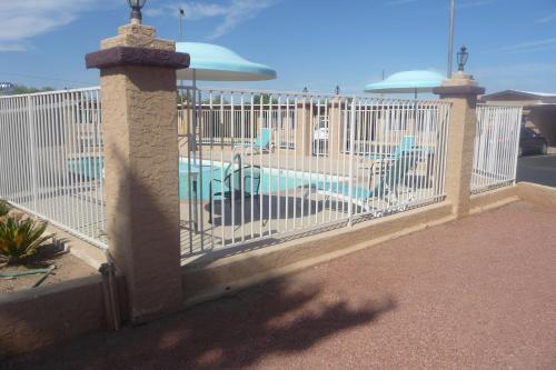 Yucca Motel