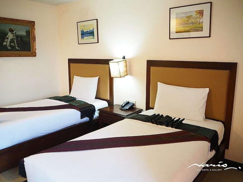 Naris Art Hotel