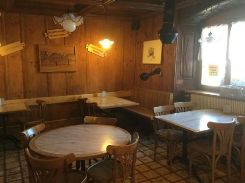Posada Logis De La Licorne
