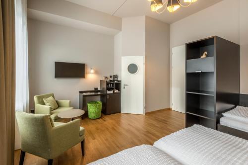Tourist Hotel