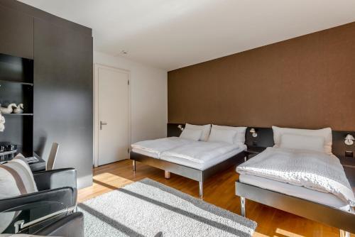 Tourist Hotel