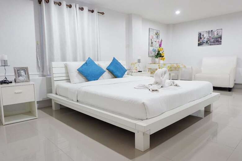 Chic Hotel Suratthani