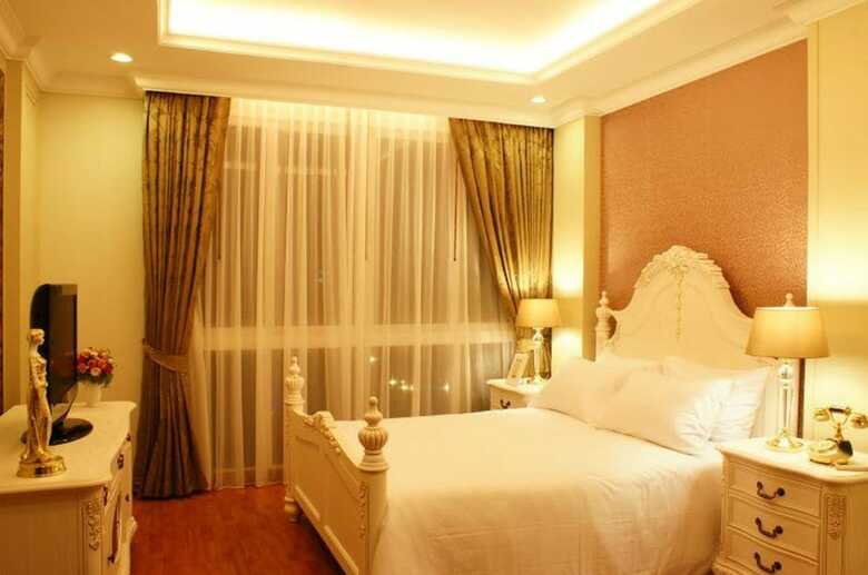 Hotel Lk Legend