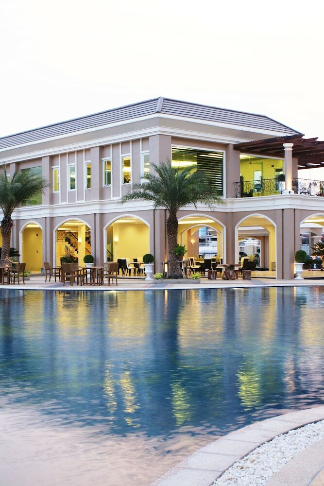 Hotel Lk Legend