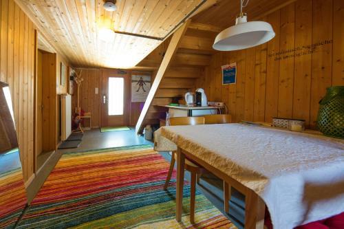 Hotel G�stehaus Alpina In Fanas