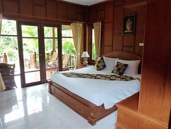 Baan Laem Noi Villa's