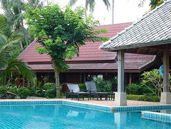 Baan Laem Noi Villa's
