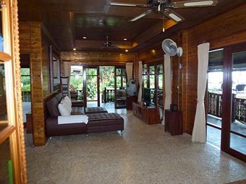 Baan Laem Noi Villa's