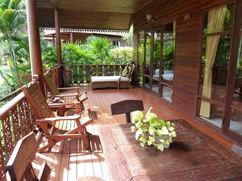Baan Laem Noi Villa's