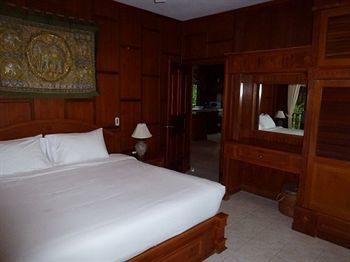 Baan Laem Noi Villa's