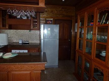 Baan Laem Noi Villa's